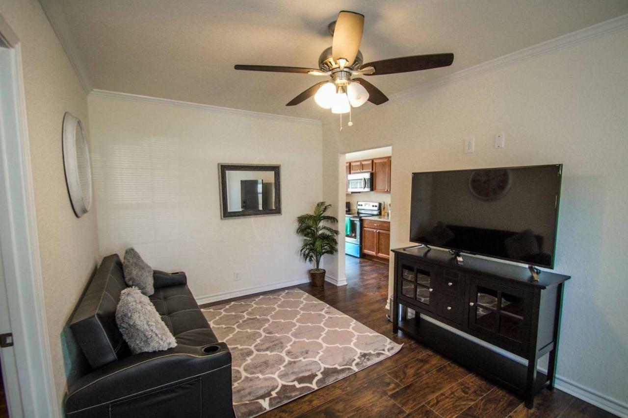 Hays St Cozy Remodeled 2Br/2Ba House Sleeps 8 Apartman San Antonio Kültér fotó