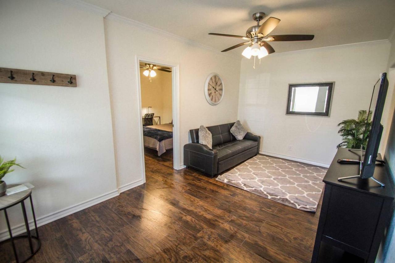 Hays St Cozy Remodeled 2Br/2Ba House Sleeps 8 Apartman San Antonio Kültér fotó